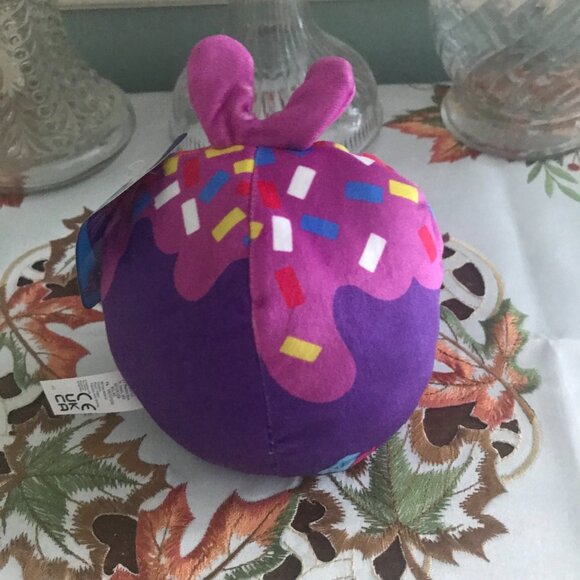 Dogs Vs Squirls Chonks "Nibbles" NEW with tag - Picture 4 of 5